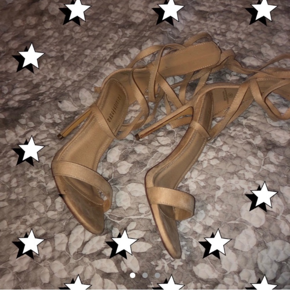Fashion nova tie up heels